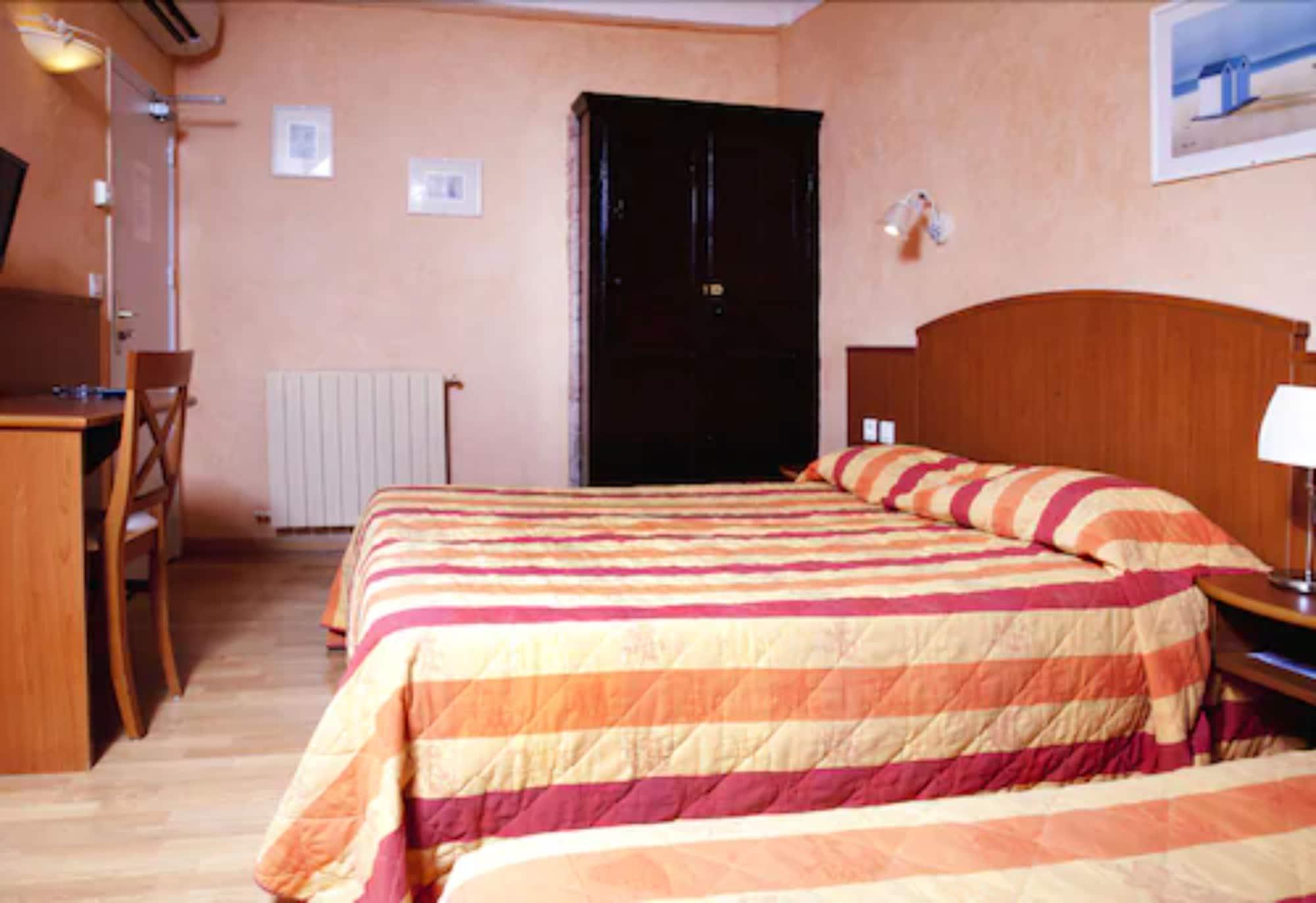 Hotel Posta Vecchia Бастия Екстериор снимка