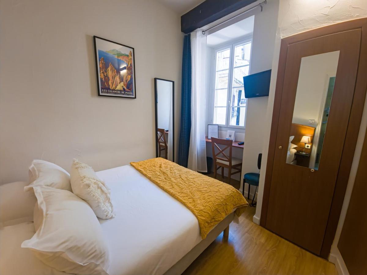 Hotel Posta Vecchia Бастия Екстериор снимка