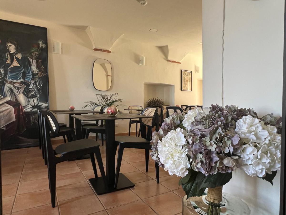 Hotel Posta Vecchia Бастия Екстериор снимка