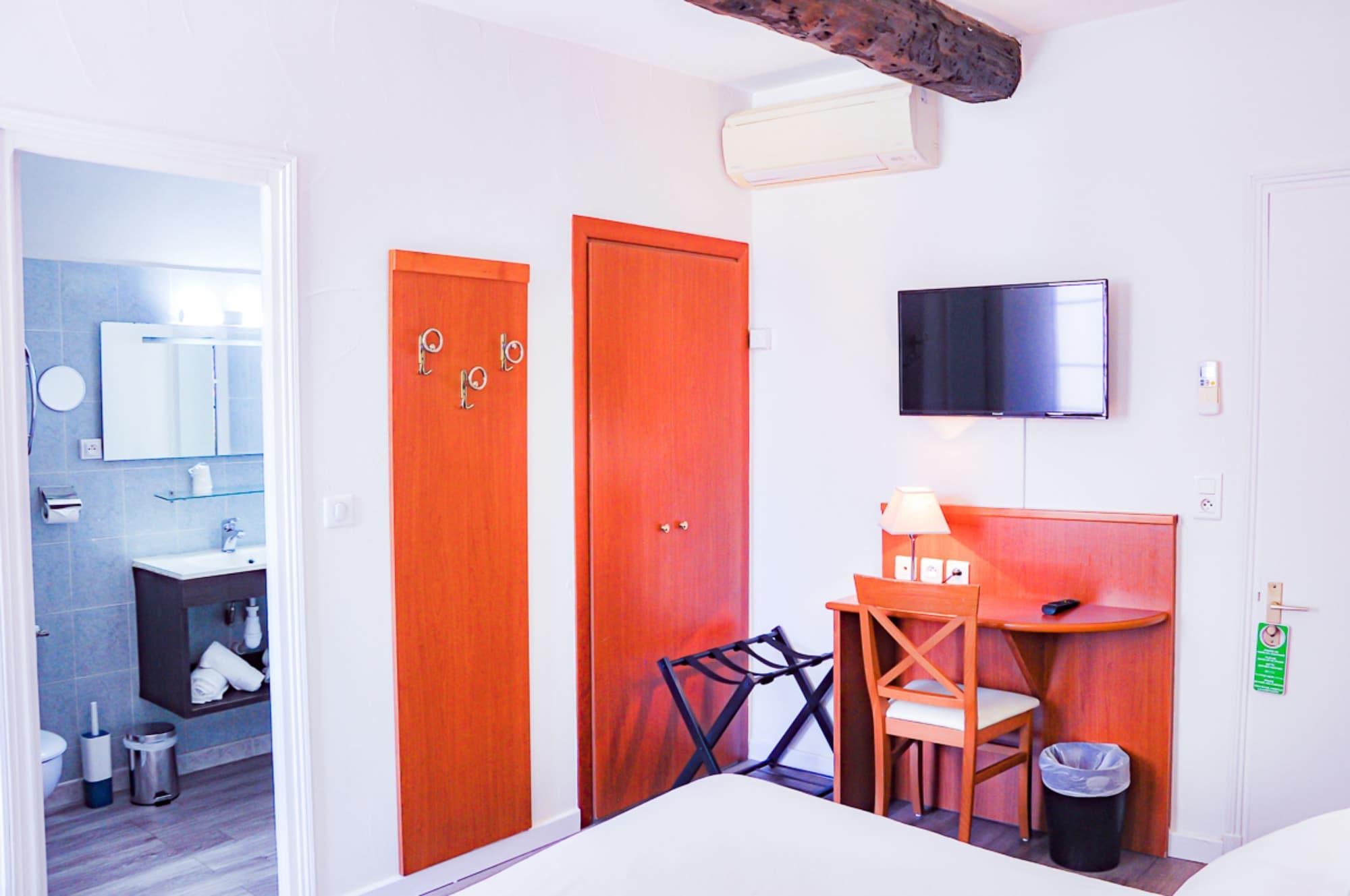 Hotel Posta Vecchia Бастия Екстериор снимка