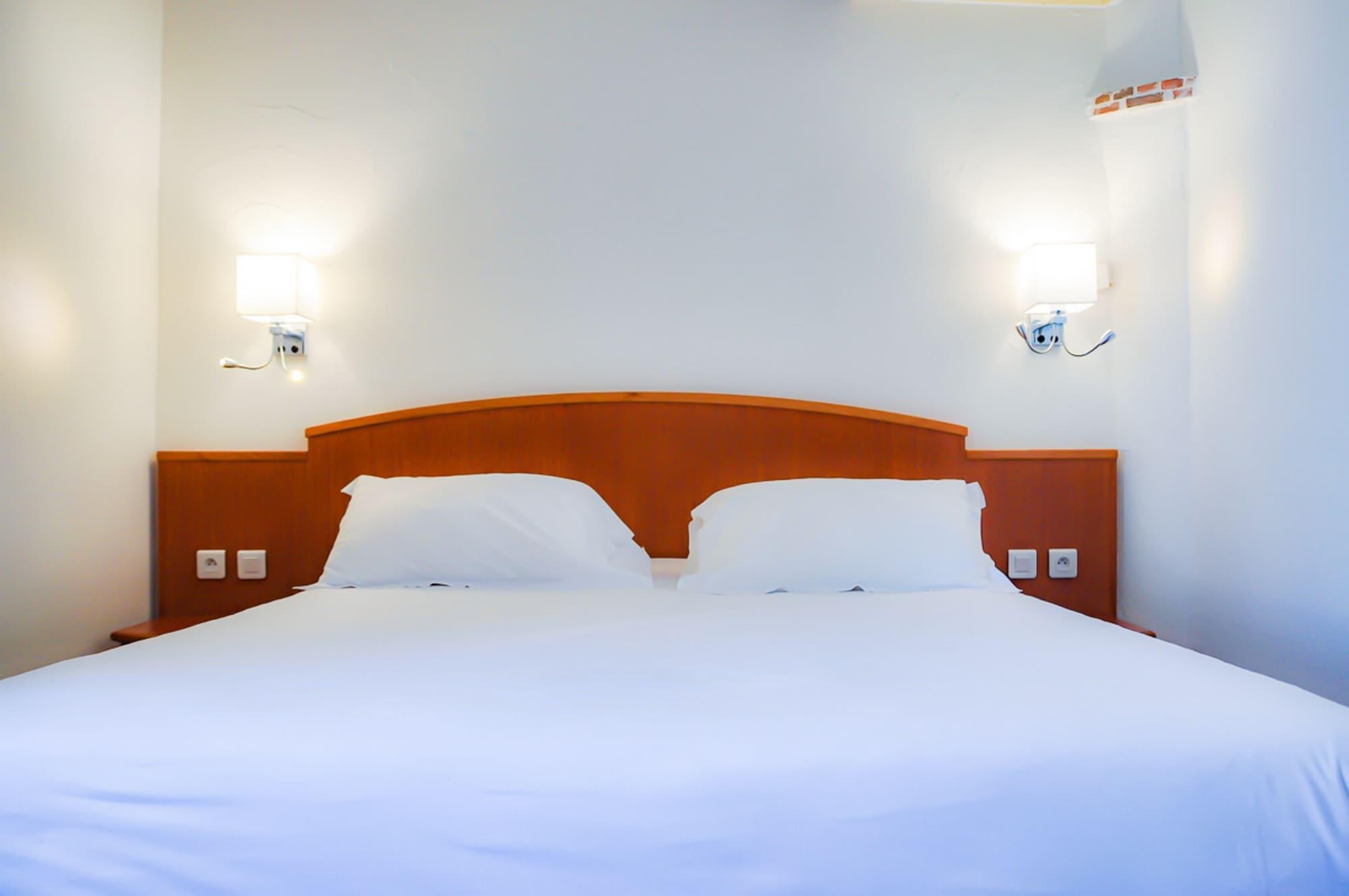 Hotel Posta Vecchia Бастия Екстериор снимка