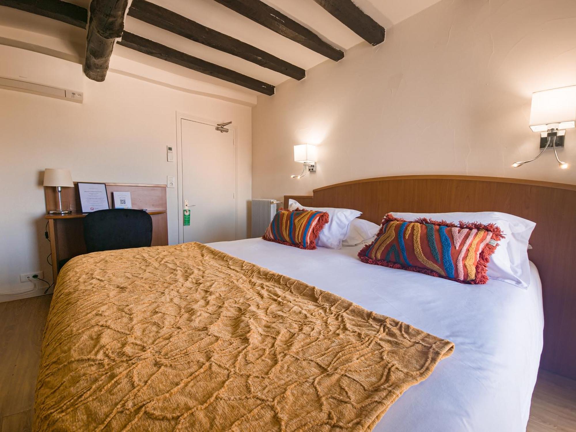 Hotel Posta Vecchia Бастия Екстериор снимка